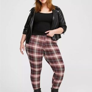 Size 2 Torrid leggings in It Girl Plaid